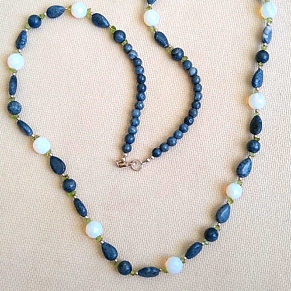 LEE SANDS DENIM LAPIS, OPALITE & PERIDOT NECKLACE